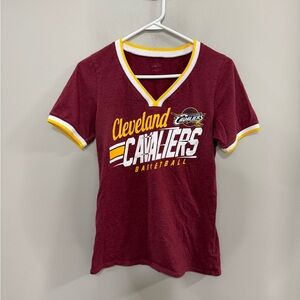 Women's NBA Cleveland Cavaliers Basketball V-neck Short Sleeve Tee. Size M